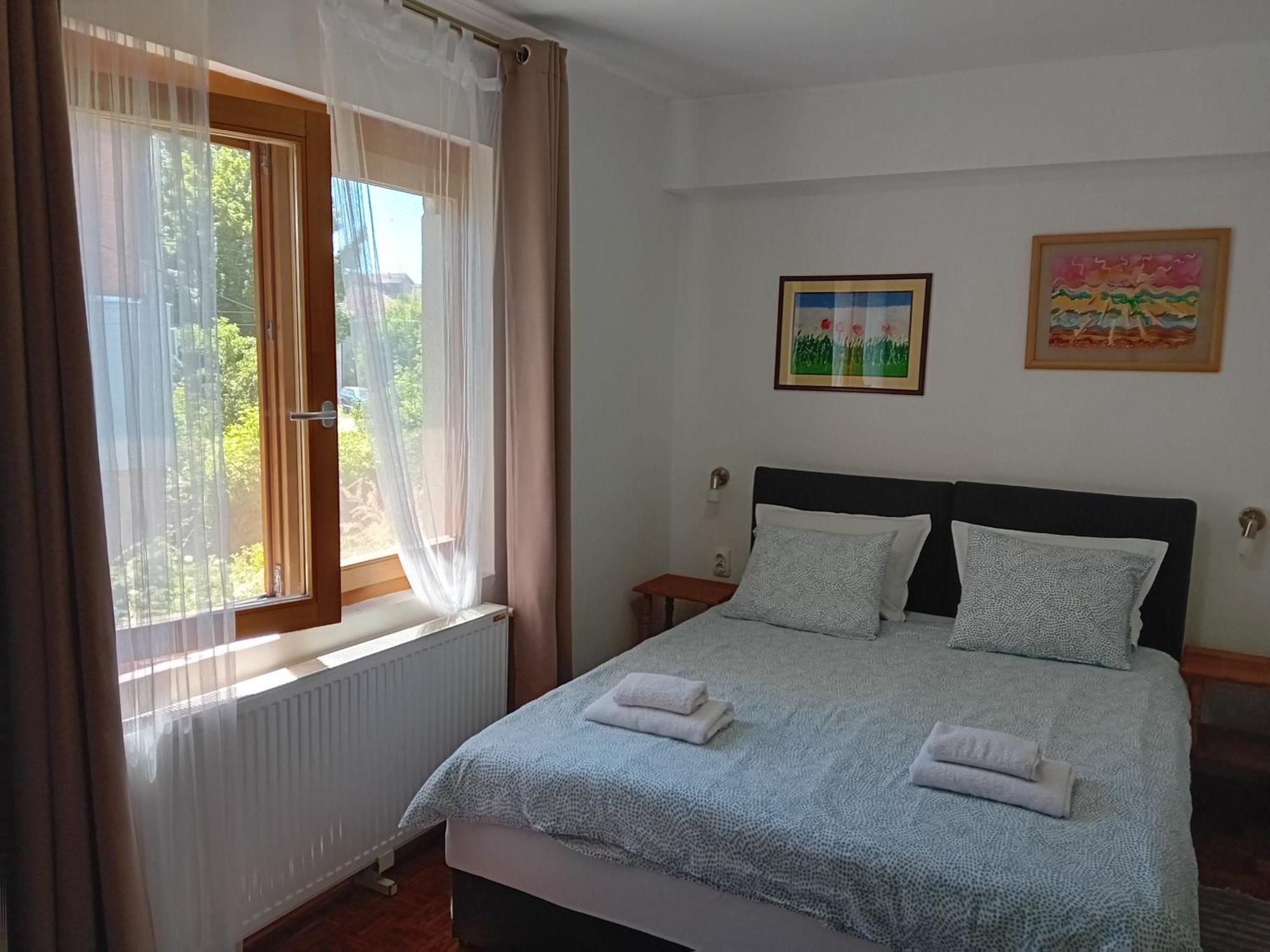 Zeravica Rooms B&B 스렘스키카를로브치 외부 사진